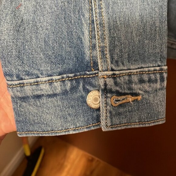 NWT Old Navy Classic Jean Jacket - Picture 6 of 9